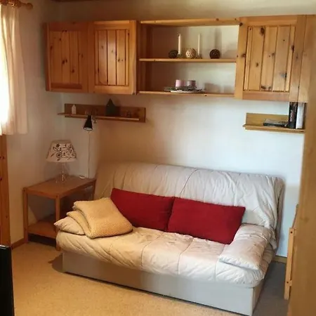 Jonathan Eg Sued Appartement-fewo- Dusche- Wc 2 1-2 Zimmerwohnung- 5-betten By Interhome